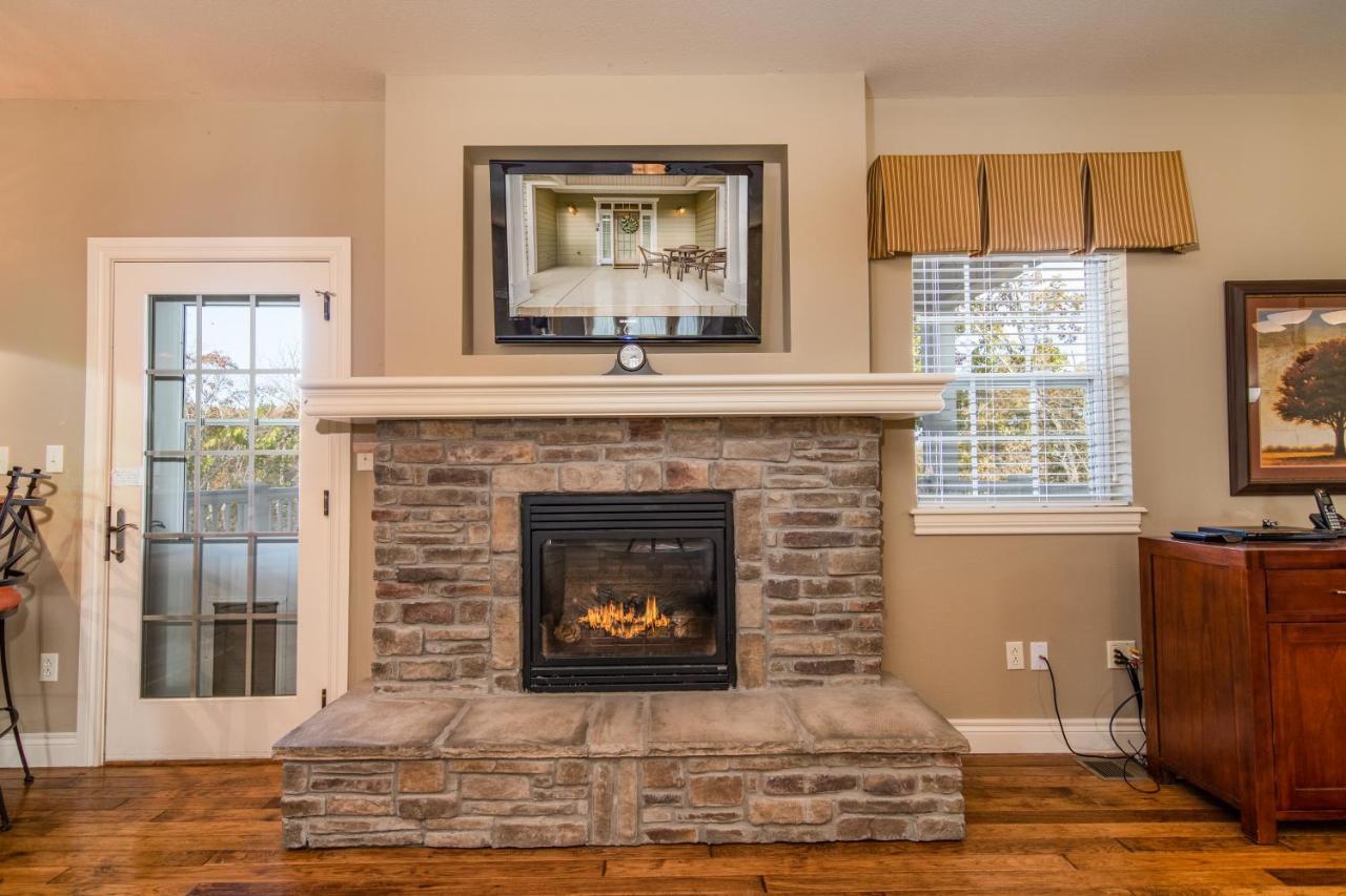 Two Bedroom Villa In The Heart Of Branson! Exterior foto