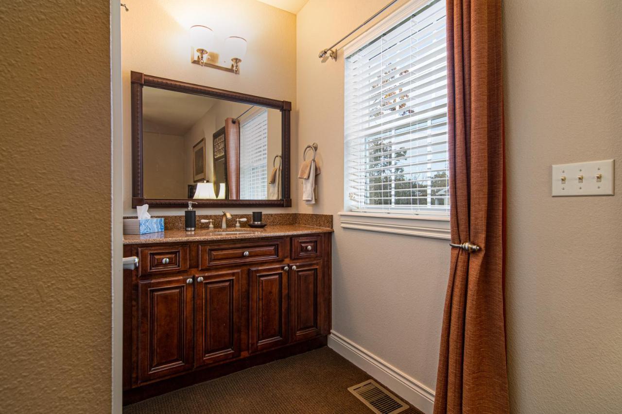 Two Bedroom Villa In The Heart Of Branson! Exterior foto
